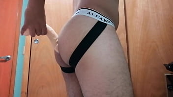 Estrenando Dildo Con Mi Culito