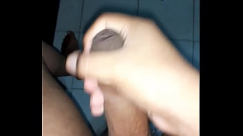 Chico De 61 (alreves) Masturbandose