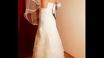 Moni Sissy невеста