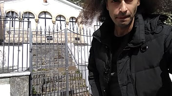 E Non Esiste Luogo Migliore Per Dire A Tutti Voi Di Non Fare Cazzate E Di Non Dire Stronzate E Soprattutto Di Non Mancare Mai Di Rispetto Le Persone.