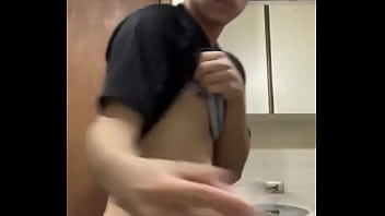 Novinho Hetero Bota Fogo Na Propria Bunda