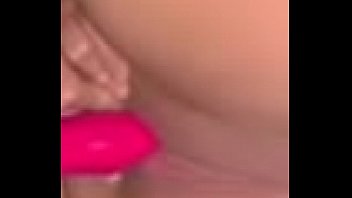 Amateur Mandy Spreadum Plays With New Dildo