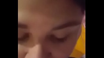 Pinche Putita Mamandomelo En Inglés