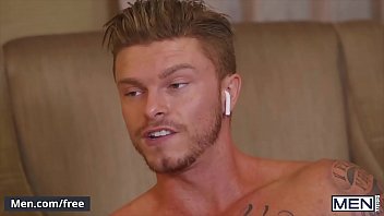 (blake Ryder, Cazden Hunter) - Unexpected Roommates Bareback - Men.com