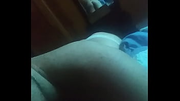 Gay Frente A Un Espejo Con Su Tanga