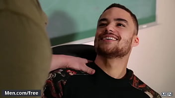 (beaux Banks. Blake Hunter) - Hunting Beaux Part 1 - Trailer Preview - Men.com