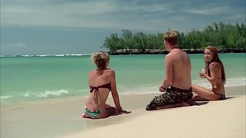 Heatstroke: 2 Sexy Bikini Girls