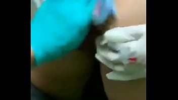 Tatuando Diana En El Culo