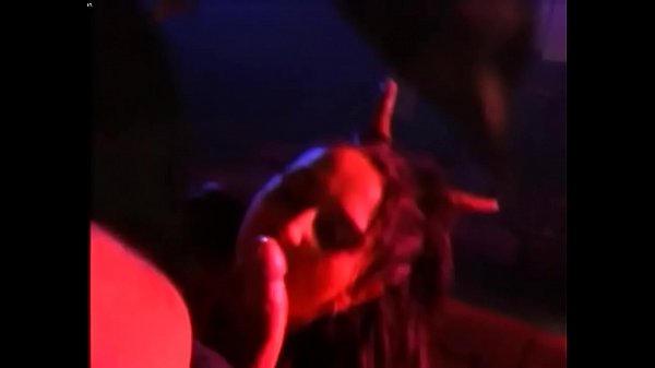 Roberto Se Excita Na Boate E Fica De Pau Duraço (vídeo 49)