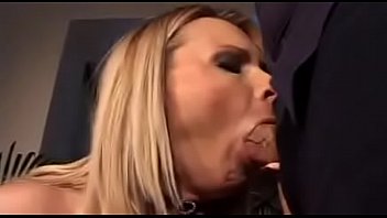 Roberto Malone - Salsichão Grosso E Veiudo Para O Jantar (vídeo 52)