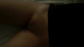 B. Tetona Se Queda D. En Plena Fiesta Y Se Levanta Con Ganas