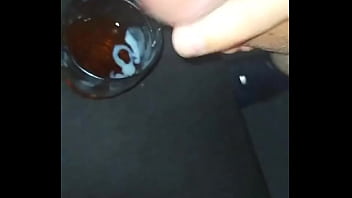 Fetiche Gozei No Copo Com Refrigerante Pra Voc_ Tomar Tudinho. .com/alleckdotado