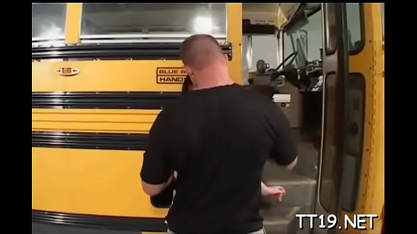 Adorable Brunette Woman Sasha Deepthroats And Rides