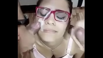 Compañera De La Universidad