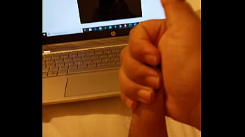 Llenando La Verificación De Leche