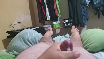 Gozada Deliciosa Imaginando Uma Rola Na Boca