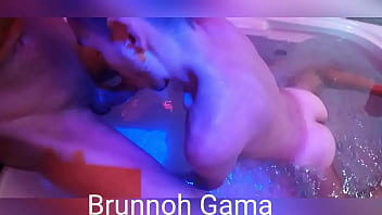 Novinho Chupou Meus 22cm Gostoso Na Banheira