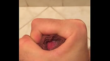 Novinho Batendo No Banheiro - teen, masturbation, gay, punheta, novinho, melado, batendo-uma - Video 2859090