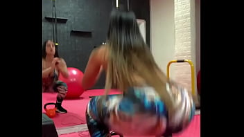 Ejercitando Un Gran Culo 3