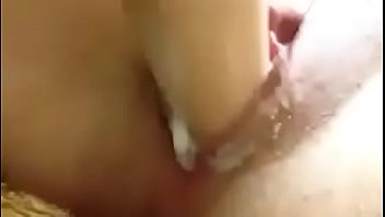 Me Masturbo Con Mi Dildo - squirt, masturbandome, mojadita, metiendomelo, valecita, , 29 - Video 2800989