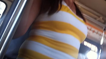 Señora Madura En El Metro.