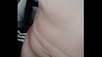 Novinho Se Masturbando Na Cadeira