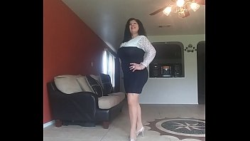 Models My Dress Show Boobs