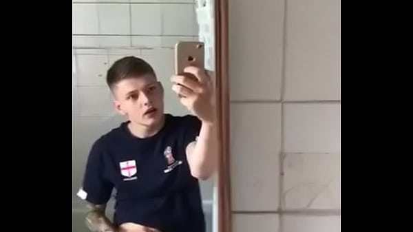 Branquinho Exibindo Pauzão