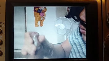 Mi Vecina Me Mamó La Verga, Me La Lamió Y Me La Jaló Hasta Sacarme La Leche Caliente.