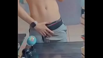 Novinho Gostoso Se Exibindo - gay, punheta, garoto, menino, novinho, gay-amateur, gay-sex, gay-twinks, gay-masturbation - Video 2561744