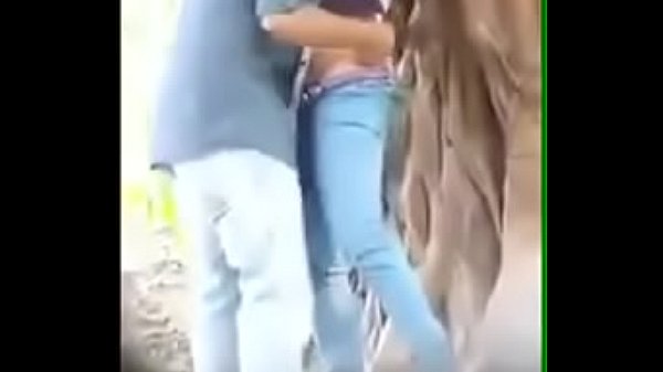 Pareja En El Campo