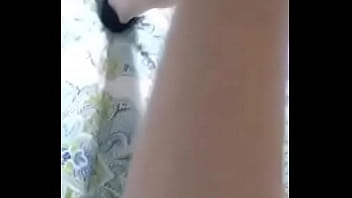 Leg Shaking Pussy Play