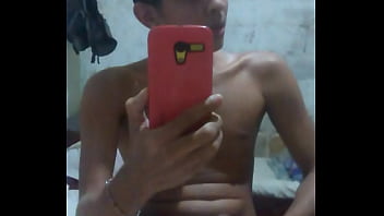 Novinho Se Exibindo Em Frente Ao Espelho Part1
