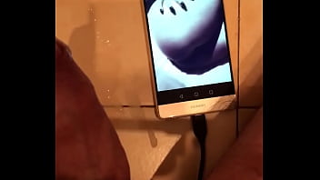 Tributo A Un Amica Di Twitter - cumshot, handjob, masturbation, big-cock, tribute, soloboy - Video 2764310