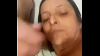 Gozada Na Boca Da Safada - puta, coroa - Video 2759022