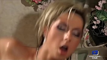 Lydia St Martin, Belle Salope Défoncée Dans Le Piscine