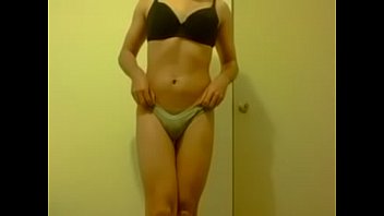 Nena En Ropa Interior Muestra Su Verga