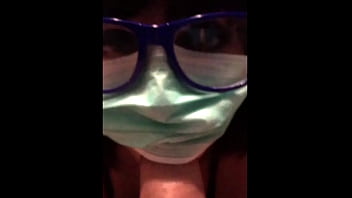 Beurette Confinée Suce Masquée Corona Virus Covid-19 Quarantaine