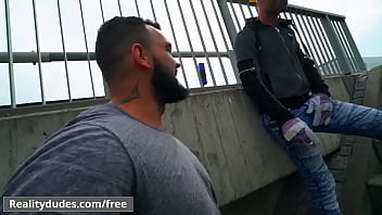 Ivo Kerk Roman Baren Swap Blowjobs As Cars Cruise By - Realitydudes