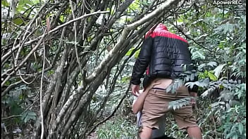 Macho Casado Chamou Amigo Pra Mamar Na Mata