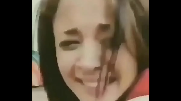 Novinha Gozando De Quatro