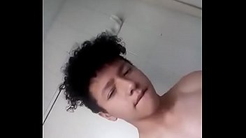 Me La Jalo Pensando En Mí Mama