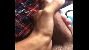 Gozando Na Masturbação - masturbation, gozada, punheta, leitinho, soloboy, banheiro, esporro - Video 2832231