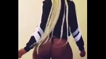 Ebony, Big-ass, Shaking, Bbw, Clapping - Black_woman - 2025 - Incredible - Scene - Video 2757972