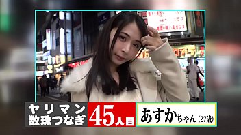 ■【エロい娘限定ヤリマン数珠つなぎ】セクシーサイコパス超絶肉食系のハプバー店員！顔騎インタビューでおもらし潮連発！