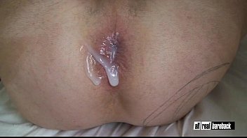 Hung Guy Barebacks Muscle Bottom