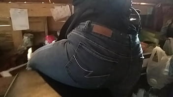 Frotándome Rico En La Silla Del Trabajo