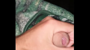 Uma Punhetinha Antes De Dormir - gordo, shache - Video 2732878