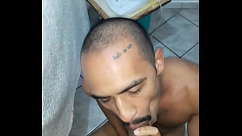 Dei Uma Fugida Na Madrugada Pra Mamar