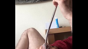 Encagé Par Ma Maitresse Je Me M_ais Des Tiges